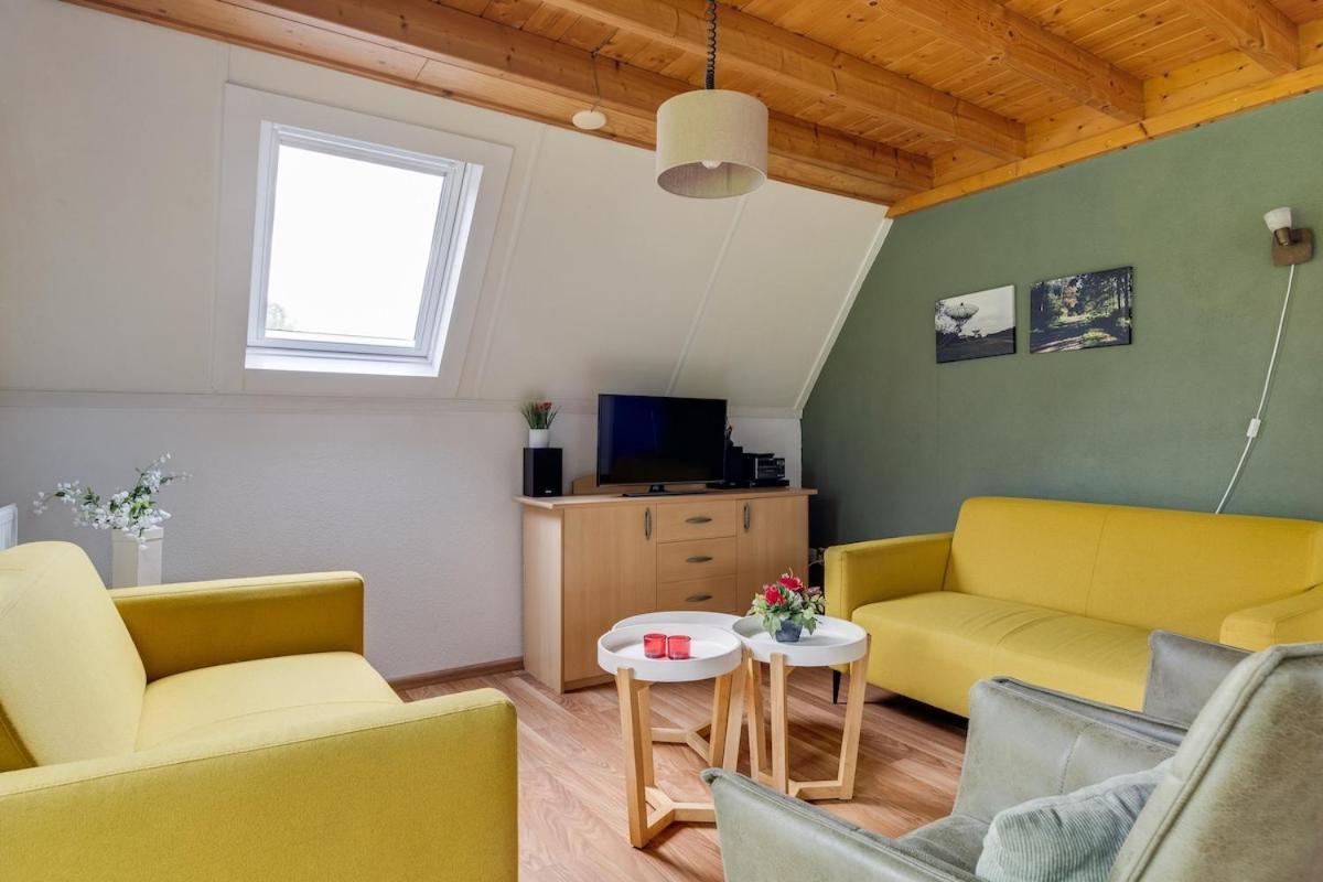 Kleine Zanglijster I Prachtig Huisje Nabij Bosrand Zwiggelte ภายนอก รูปภาพ