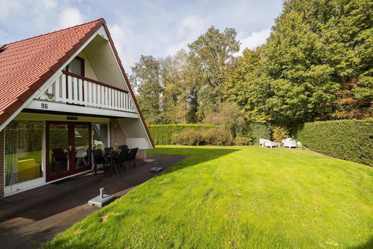 Kleine Zanglijster I Prachtig Huisje Nabij Bosrand Zwiggelte ภายนอก รูปภาพ