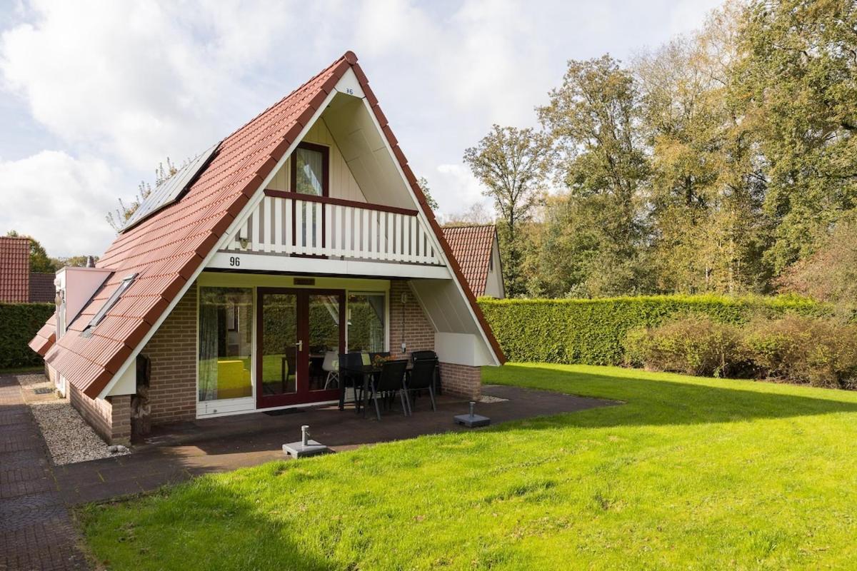 Kleine Zanglijster I Prachtig Huisje Nabij Bosrand Zwiggelte ภายนอก รูปภาพ
